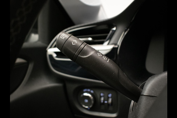Opel CORSA-E Edition 50 kWh Sport (APPLE CARPLAY,NAVI,LED,LEDER,BLACKPACK,PDC,NETTE STAAT)