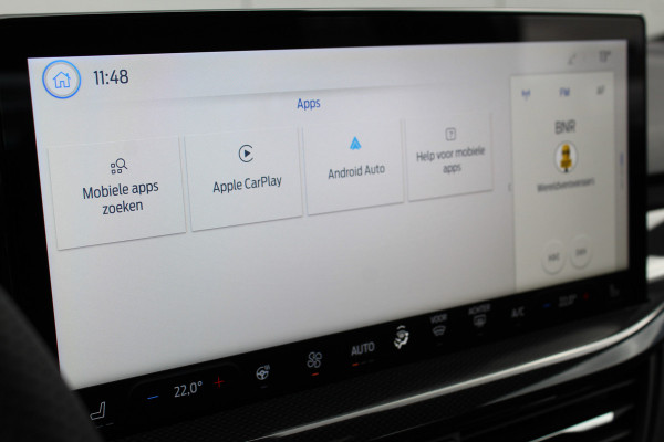 Ford Focus 1.0-125pk EcoBoost Mild-Hybrid ST-Line. Chique en erg luxe Ford Focus, fabr. gar. t/m 9 febr. 2027 ! Volautm. airco, navigatie, telefoonvoorb., All Season banden, B&O soundsyst., elektr. panodak, stuur-, stoel- en voorraamverw., adapt. cruise cntrl, side- en lane assist., LED  etc.