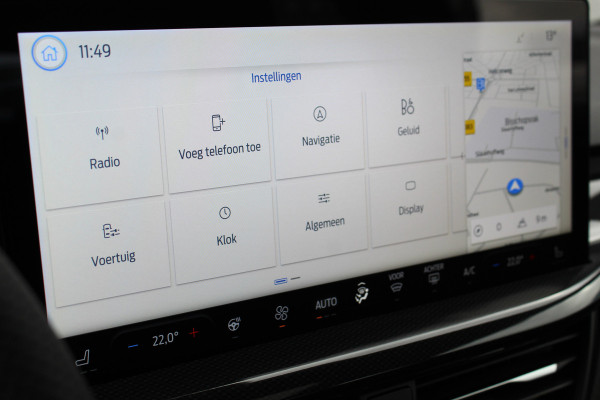 Ford Focus 1.0-125pk EcoBoost Mild-Hybrid ST-Line. Chique en erg luxe Ford Focus, fabr. gar. t/m 9 febr. 2027 ! Volautm. airco, navigatie, telefoonvoorb., All Season banden, B&O soundsyst., elektr. panodak, stuur-, stoel- en voorraamverw., adapt. cruise cntrl, side- en lane assist., LED  etc.
