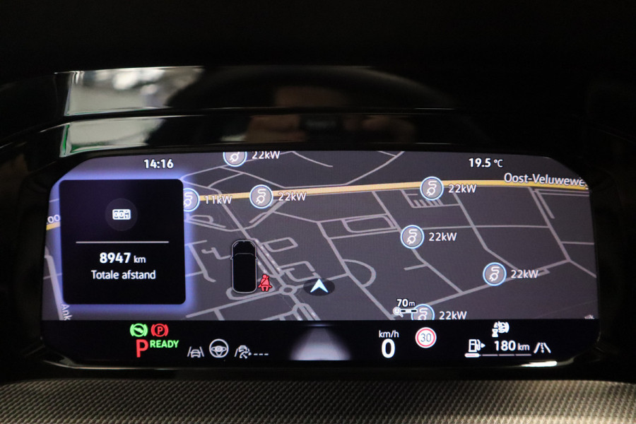 Volkswagen Golf 1.5 eTSI R-Line Edition ! Nieuw Type ! Panoramadak Full-led Navigatie Adaptive-Cruise