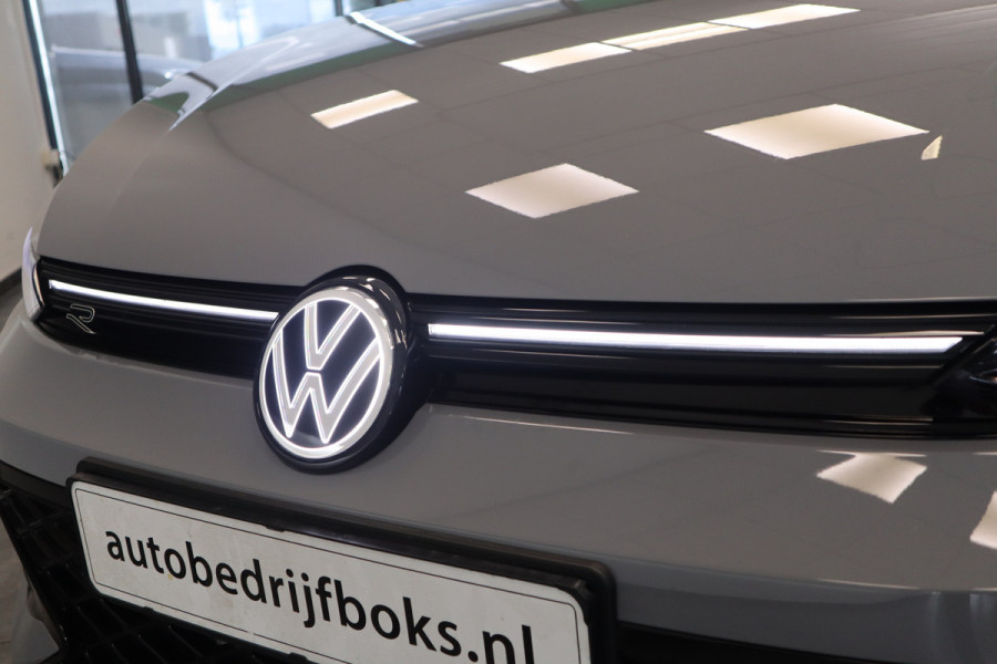 Volkswagen Golf 1.5 eTSI R-Line Edition ! Nieuw Type ! Panoramadak IQ-light Navigatie