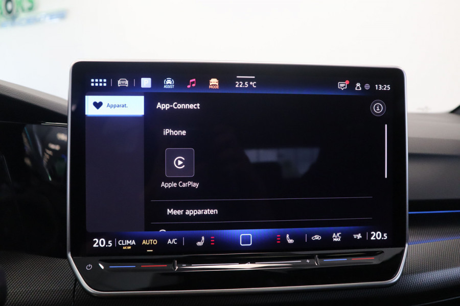 Volkswagen Golf 1.5 eTSI R-Line Edition ! Nieuw Type ! Panoramadak IQ-light Navigatie