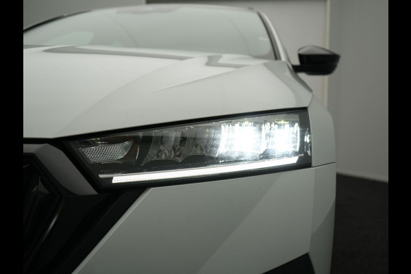 Škoda Octavia Combi 1.4 TSI iV Plug In Hybrid Sportline Business PHEV | Head-Up | Sportstoelen Memory & Verwarmd | Canton Audio | 19"L.M | Virtual | Keyless | Apple Carplay | Parkassist | Sfeerverlichting |