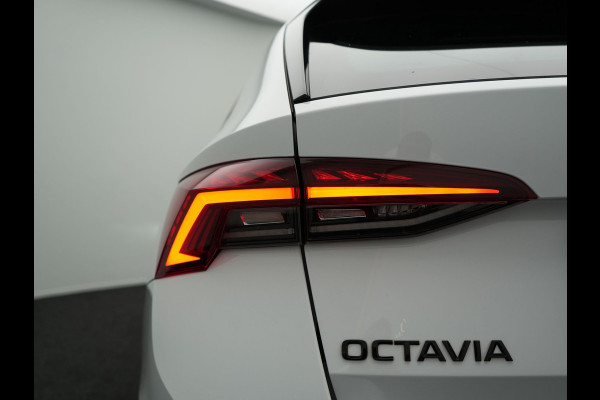 Škoda Octavia Combi 1.4 TSI iV Plug In Hybrid Sportline Business PHEV | Head-Up | Sportstoelen Memory & Verwarmd | Canton Audio | 19"L.M | Virtual | Keyless | Apple Carplay | Parkassist | Sfeerverlichting |