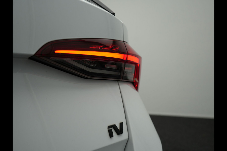 Škoda Octavia Combi 1.4 TSI iV Plug In Hybrid Sportline Business PHEV | Head-Up | Sportstoelen Memory & Verwarmd | Canton Audio | 19"L.M | Virtual | Keyless | Apple Carplay | Parkassist | Sfeerverlichting |