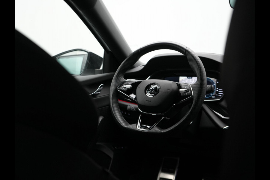 Škoda Octavia Combi 1.4 TSI iV Plug In Hybrid Sportline Business PHEV | Head-Up | Sportstoelen Memory & Verwarmd | Canton Audio | 19"L.M | Virtual | Keyless | Apple Carplay | Parkassist | Sfeerverlichting |