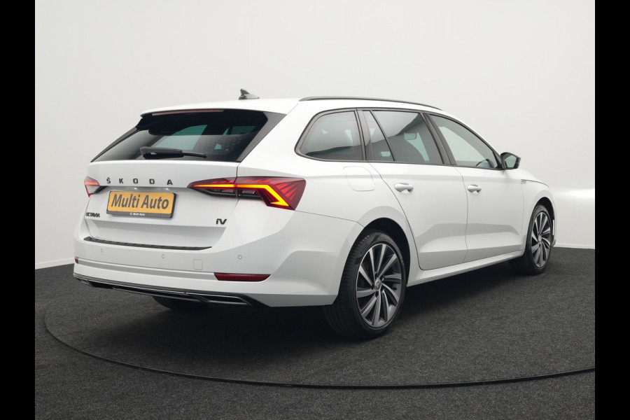 Škoda Octavia Combi 1.4 TSI iV Plug In Hybrid Sportline Business PHEV | Head-Up | Sportstoelen Memory & Verwarmd | Canton Audio | 19"L.M | Virtual | Keyless | Apple Carplay | Parkassist | Sfeerverlichting |
