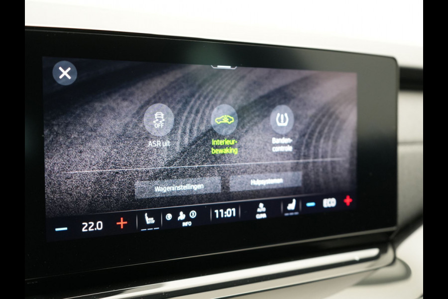 Škoda Octavia Combi 1.4 TSI iV Plug In Hybrid Sportline Business PHEV | Head-Up | Sportstoelen Memory & Verwarmd | Canton Audio | 19"L.M | Virtual | Keyless | Apple Carplay | Parkassist | Sfeerverlichting |