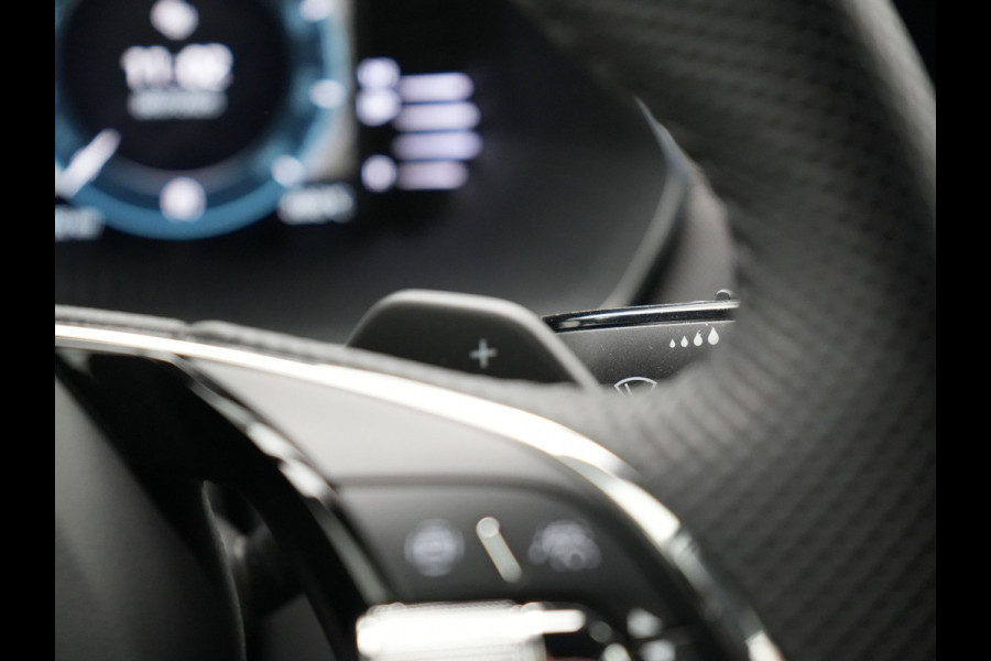 Škoda Octavia Combi 1.4 TSI iV Plug In Hybrid Sportline Business PHEV | Head-Up | Sportstoelen Memory & Verwarmd | Canton Audio | 19"L.M | Virtual | Keyless | Apple Carplay | Parkassist | Sfeerverlichting |