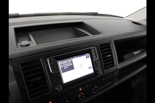 Volkswagen Transporter T6 L1H1 102pk Trendline Navigatie Airco Cruise control Bluetooth Euro6