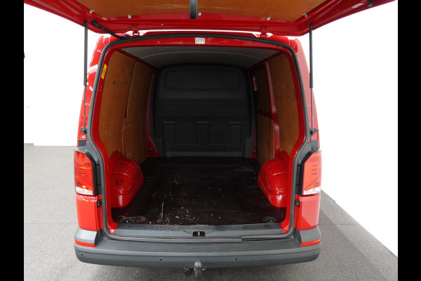 Volkswagen Transporter 2.0 TDI 150pk DSG Automaat SPORT Trekhaak Apple Carplay/ Android Auto Cruise control Airco Sidebars Parkeersensoren