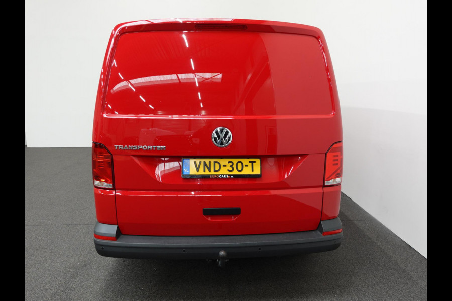 Volkswagen Transporter 2.0 TDI 150pk DSG Automaat SPORT Trekhaak Apple Carplay/ Android Auto Cruise control Airco Sidebars Parkeersensoren
