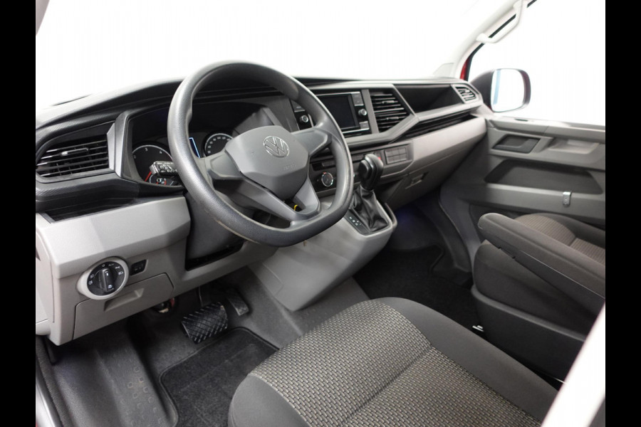 Volkswagen Transporter 2.0 TDI 150pk DSG Automaat SPORT Trekhaak Apple Carplay/ Android Auto Cruise control Airco Sidebars Parkeersensoren