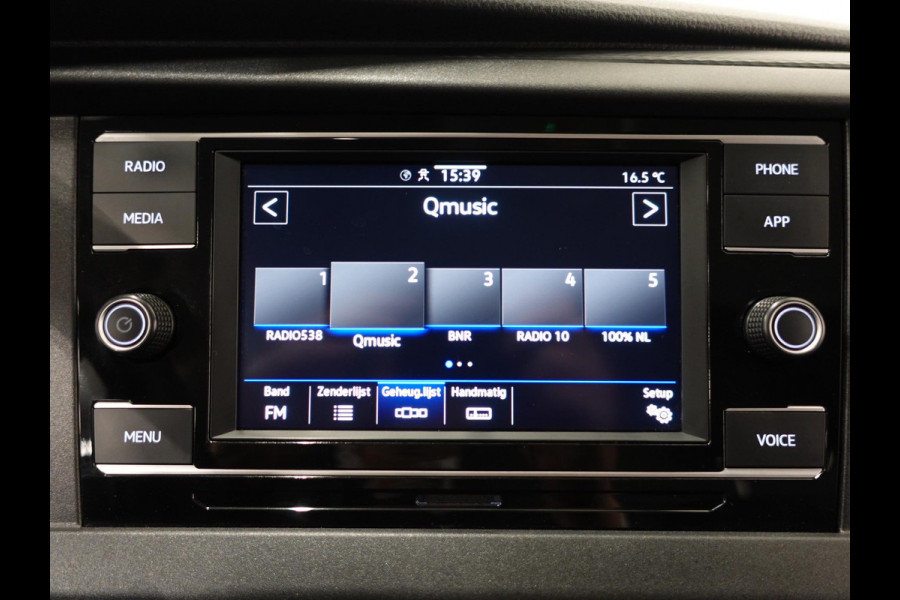 Volkswagen Transporter 2.0 TDI 150pk DSG Automaat SPORT Trekhaak Apple Carplay/ Android Auto Cruise control Airco Sidebars Parkeersensoren