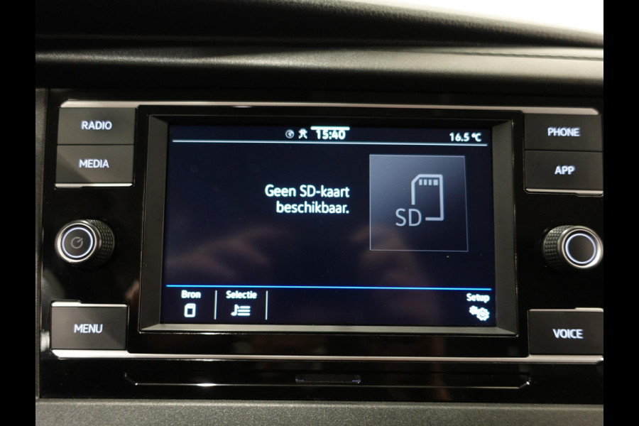 Volkswagen Transporter 2.0 TDI 150pk DSG Automaat SPORT Trekhaak Apple Carplay/ Android Auto Cruise control Airco Sidebars Parkeersensoren