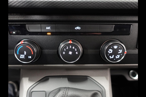 Volkswagen Transporter 2.0 TDI 150pk DSG Automaat SPORT Trekhaak Apple Carplay/ Android Auto Cruise control Airco Sidebars Parkeersensoren