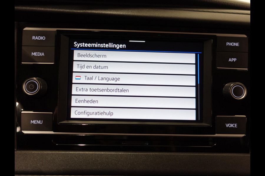 Volkswagen Transporter 2.0 TDI 150pk DSG Automaat SPORT Trekhaak Apple Carplay/ Android Auto Cruise control Airco Sidebars Parkeersensoren