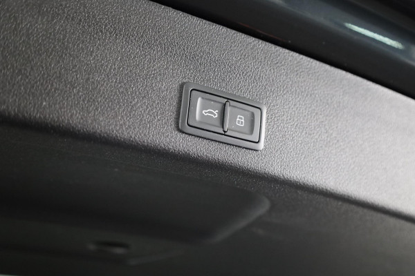 Audi A6 Avant 50 TFSI e quattro Advanced edition 299 pk S-tronic | Alarm MI50 + Auto volgsysteem | Navigatie | Panoramadak | Trekhaak | Matrix LED koplampen | Lichtmetalen velgen 21" | Verlengde garantie |