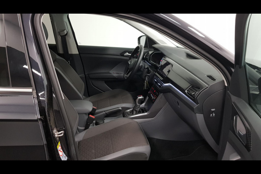 Volkswagen T-Cross 1.0 TSI 110pk DSG Style Navigatie Climate Control Dab Stoelverwarming Led Parkeer sensoren Extra Getint Glas