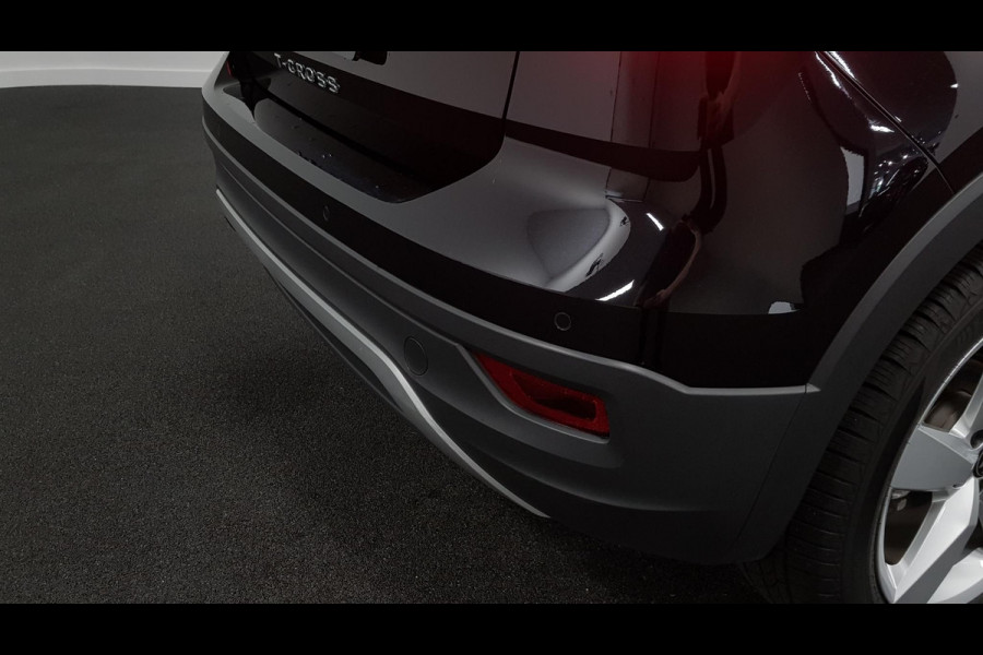 Volkswagen T-Cross 1.0 TSI 110pk DSG Style Navigatie Climate Control Dab Stoelverwarming Led Parkeer sensoren Extra Getint Glas