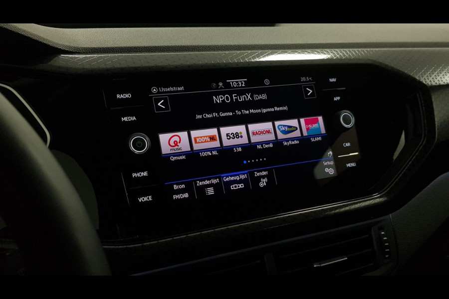 Volkswagen T-Cross 1.0 TSI 110pk DSG Style Navigatie Climate Control Dab Stoelverwarming Led Parkeer sensoren Extra Getint Glas
