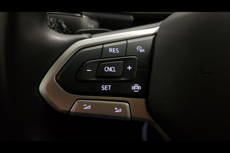 Volkswagen T-Cross 1.0 TSI 110pk DSG Style Navigatie Climate Control Dab Stoelverwarming Led Parkeer sensoren Extra Getint Glas
