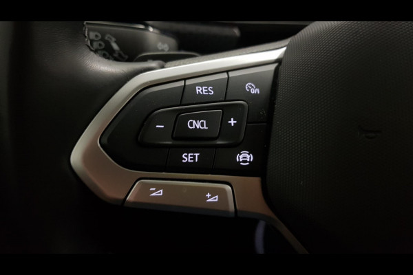 Volkswagen T-Cross 1.0 TSI 110pk DSG Style Navigatie Climate Control Dab Stoelverwarming Led Parkeer sensoren Extra Getint Glas