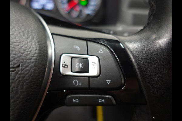 Volkswagen Caddy DSG Automaat L2H1 Maxi Exclusive Edition Xenon Navigatie Trekhaak Parkeersensoren Leder Cruise control Airco euro6