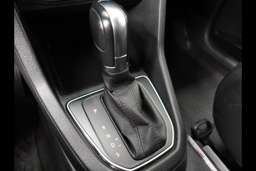 Volkswagen Caddy DSG Automaat L2H1 Maxi Exclusive Edition Xenon Navigatie Trekhaak Parkeersensoren Leder Cruise control Airco euro6