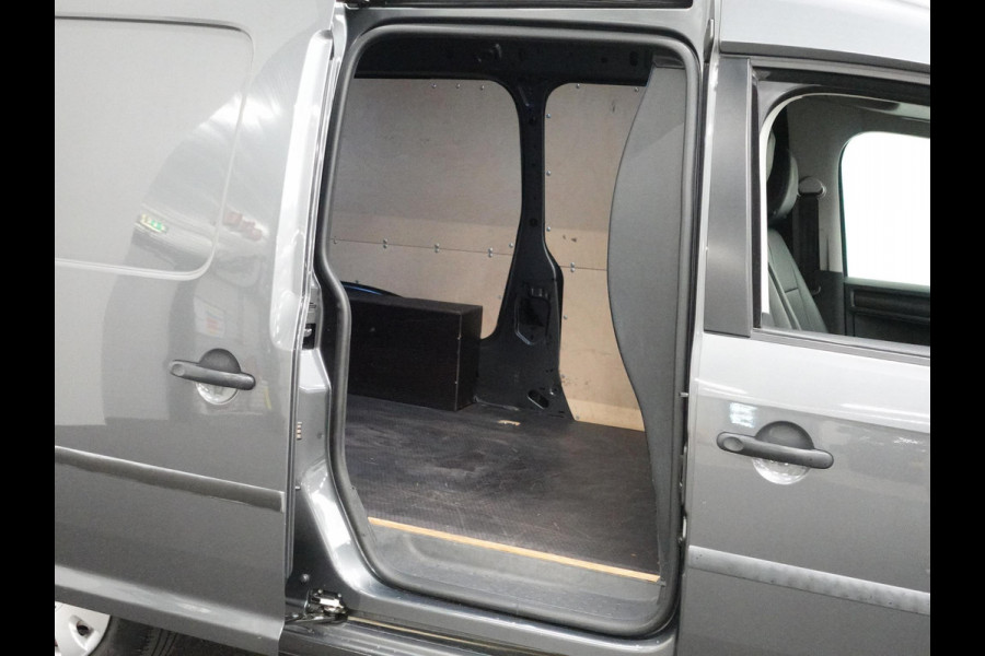 Volkswagen Caddy DSG Automaat L2H1 Maxi Exclusive Edition Xenon Navigatie Trekhaak Parkeersensoren Leder Cruise control Airco euro6