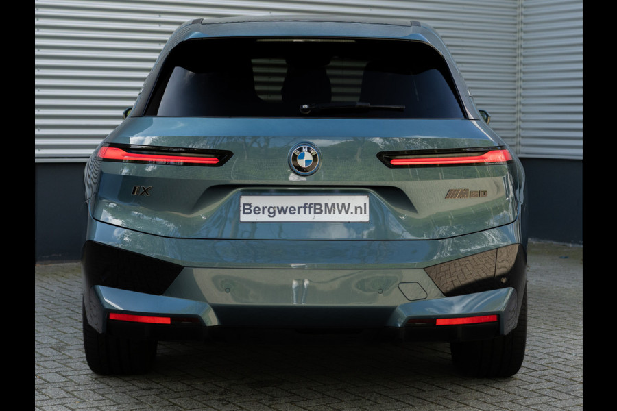 BMW iX M60 - Pano - Bowers & Wilkins - Trekhaak - Stoelventilatie