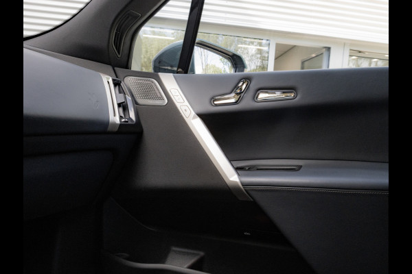 BMW iX M60 - Pano - Bowers & Wilkins - Trekhaak - Stoelventilatie