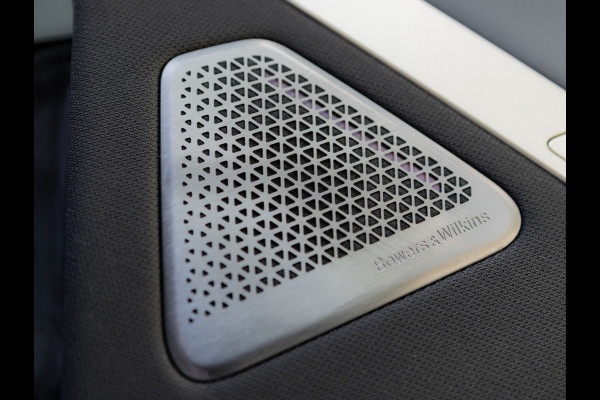 BMW iX M60 - Pano - Bowers & Wilkins - Trekhaak - Stoelventilatie