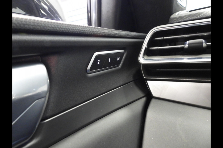 Lynk & Co 01 1.5 PHEV BlackLine ZWARTE HEMEL/360CAM/SCHUIFDAK/LED/20"LMV!