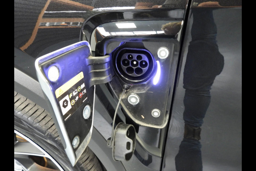 Lynk & Co 01 1.5 PHEV BlackLine ZWARTE HEMEL/360CAM/SCHUIFDAK/LED/20"LMV!