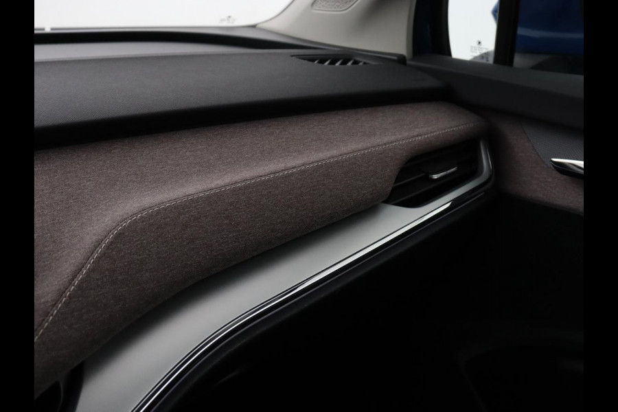 Škoda ENYAQ iV 60 | Stoel & stuurverwarming | Carplay | Keyless | Navigatie | Camera | Cruise control | Full LED | Parkeerhulp | 20'' lichtmetalen velgen