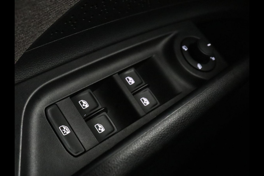Škoda ENYAQ iV 60 | Stoel & stuurverwarming | Carplay | Keyless | Navigatie | Camera | Cruise control | Full LED | Parkeerhulp | 20'' lichtmetalen velgen