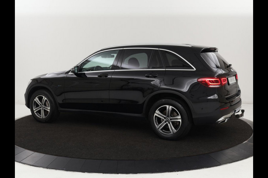 Mercedes-Benz GLC 300e 4Matic | Adaptive cruise | Trekhaak | Carplay | Stoelverwarming | Leder | Massage | Memory | Camera | Navigatie