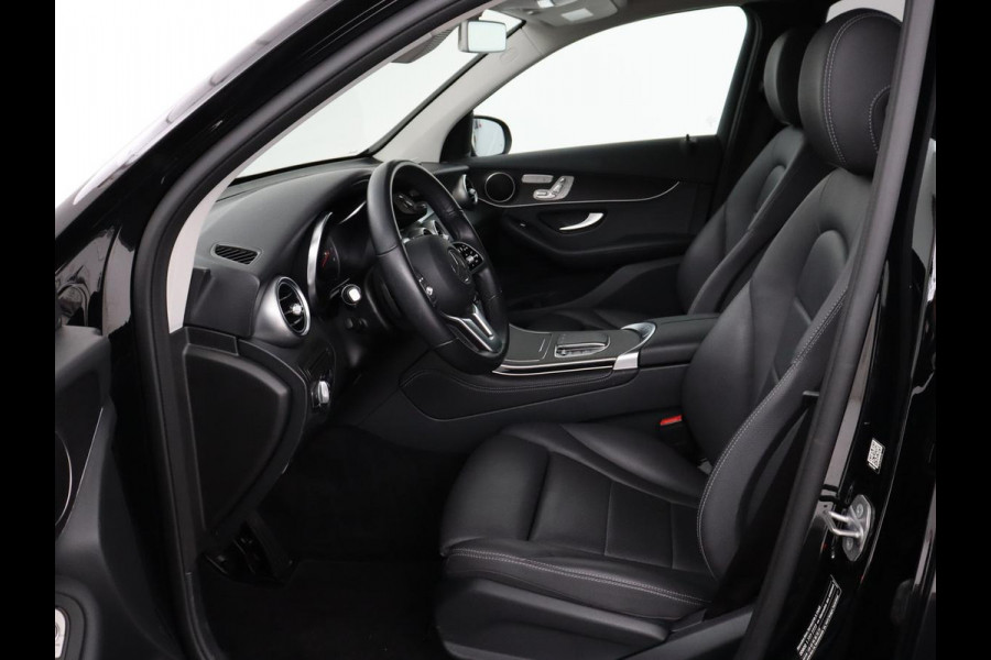 Mercedes-Benz GLC 300e 4Matic | Adaptive cruise | Trekhaak | Carplay | Stoelverwarming | Leder | Massage | Memory | Camera | Navigatie
