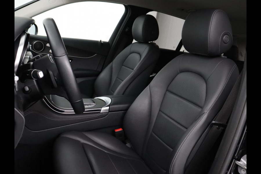 Mercedes-Benz GLC 300e 4Matic | Adaptive cruise | Trekhaak | Carplay | Stoelverwarming | Leder | Massage | Memory | Camera | Navigatie