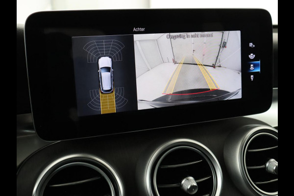 Mercedes-Benz GLC 300e 4Matic | Adaptive cruise | Trekhaak | Carplay | Stoelverwarming | Leder | Massage | Memory | Camera | Navigatie