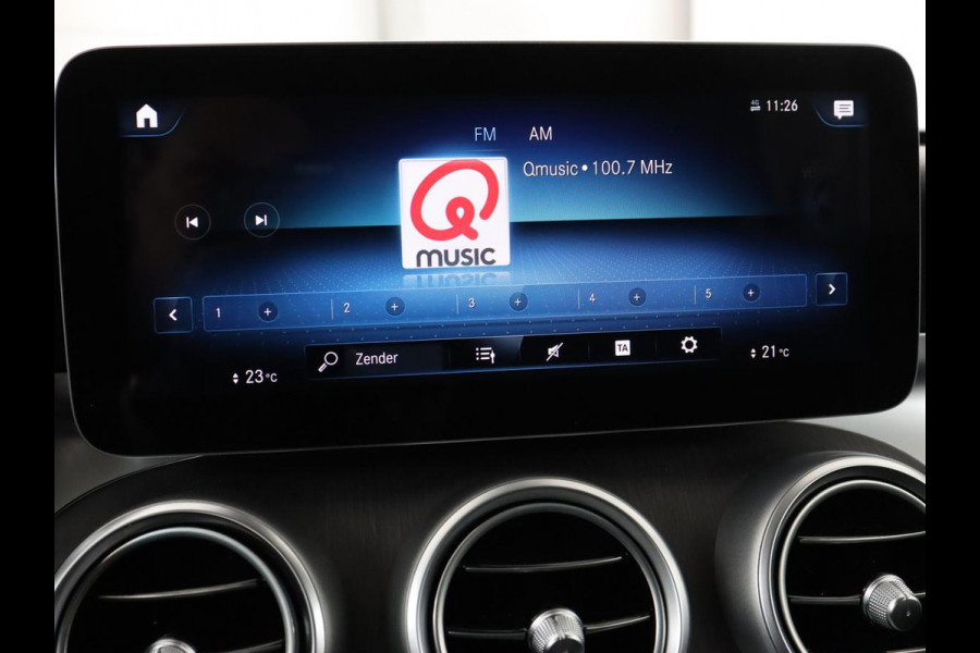 Mercedes-Benz GLC 300e 4Matic | Adaptive cruise | Trekhaak | Carplay | Stoelverwarming | Leder | Massage | Memory | Camera | Navigatie