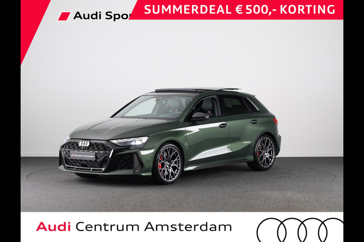 Audi RS 3 SPORTBACK 2.5 TFSI quattro 400pk Panoramadak | Schaal stoelen | Head Up Display | Sonsos audio Audi RS 3 SPORTBACK 2.5 TFSI quattro 400pk Panoramadak | Schaal stoelen | Head Up Display | Sonsos audio