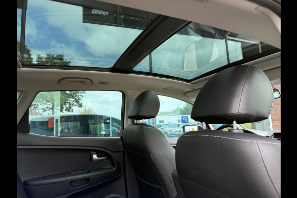 Kia Venga 1.4 CVVT Summer Edition - Navi - Camera - Schuif/panodak - Org.NL