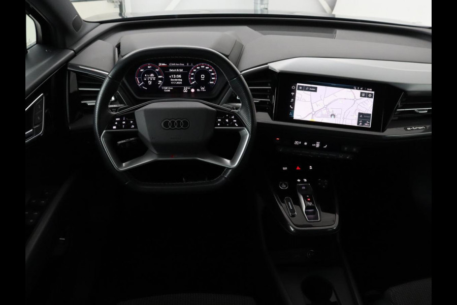 Audi Q4 e-tron 40 Launch edition S Competition 77 kWh | Stoelverwarming | Warmtepomp | Matrix LED | Carplay | Adaptive cruise | Navigatie | Virtual Cockpit | Half leder | Sportstoelen