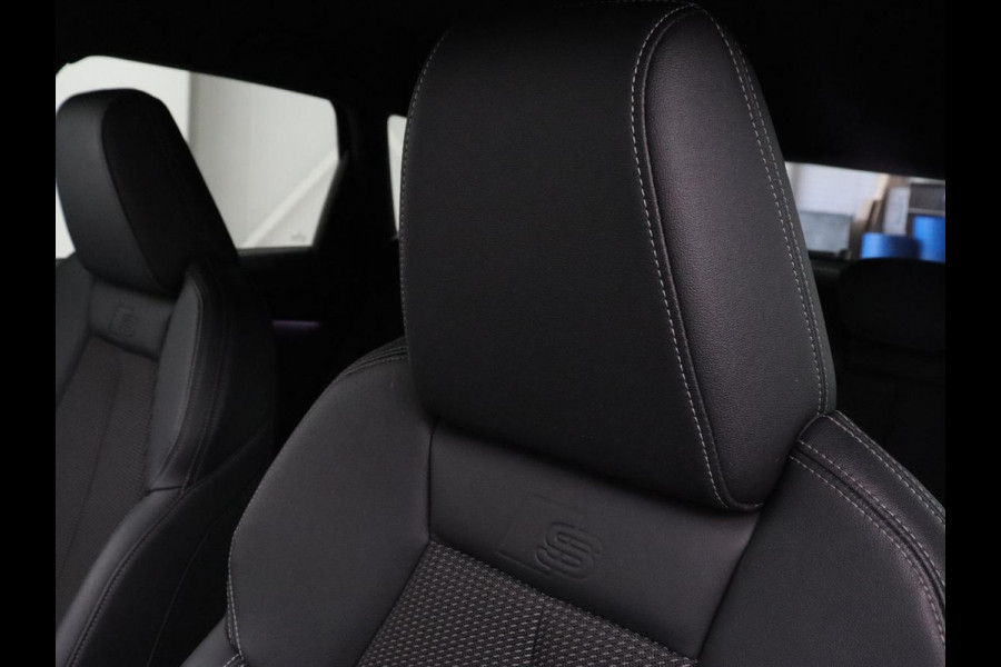 Audi Q4 e-tron 40 Launch edition S Competition 77 kWh | Stoelverwarming | Warmtepomp | Matrix LED | Carplay | Adaptive cruise | Navigatie | Virtual Cockpit | Half leder | Sportstoelen