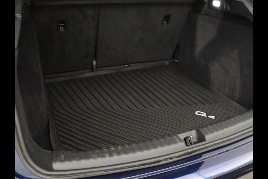 Audi Q4 e-tron 40 Launch edition S Competition 77 kWh | Stoelverwarming | Warmtepomp | Matrix LED | Carplay | Adaptive cruise | Navigatie | Virtual Cockpit | Half leder | Sportstoelen