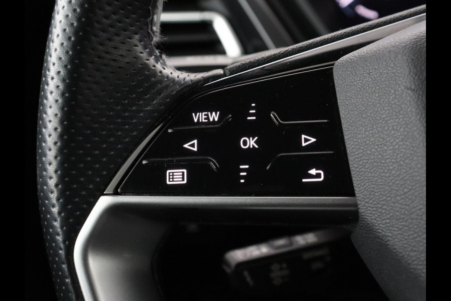 Audi Q4 e-tron 40 Launch edition S Competition 77 kWh | Stoelverwarming | Warmtepomp | Matrix LED | Carplay | Adaptive cruise | Navigatie | Virtual Cockpit | Half leder | Sportstoelen