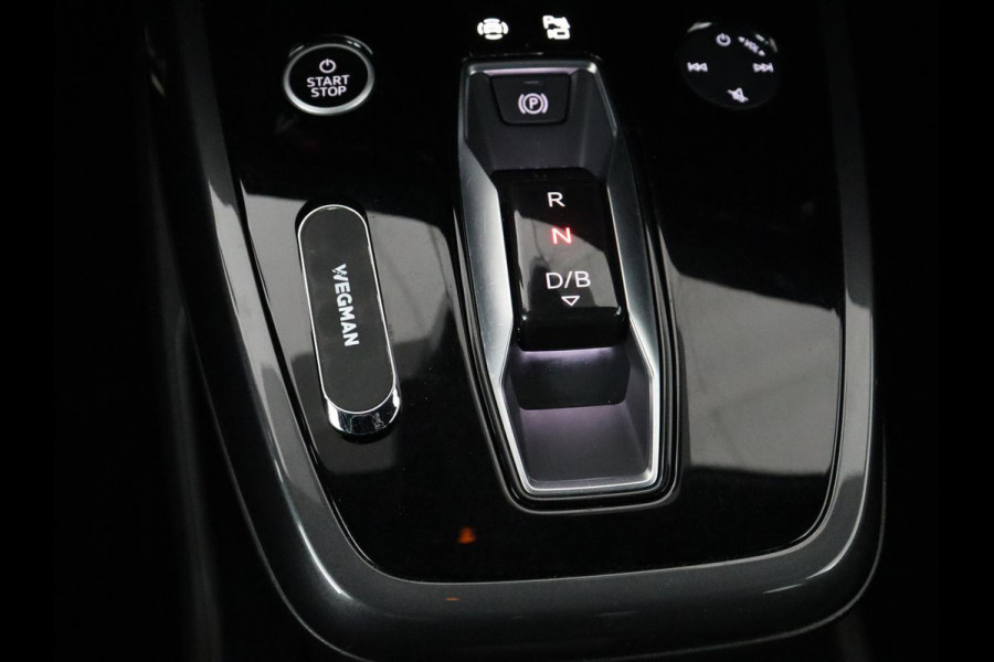 Audi Q4 e-tron 40 Launch edition S Competition 77 kWh | Stoelverwarming | Warmtepomp | Matrix LED | Carplay | Adaptive cruise | Navigatie | Virtual Cockpit | Half leder | Sportstoelen