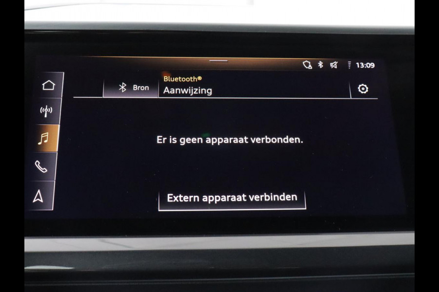 Audi Q4 e-tron 40 Launch edition S Competition 77 kWh | Stoelverwarming | Warmtepomp | Matrix LED | Carplay | Adaptive cruise | Navigatie | Virtual Cockpit | Half leder | Sportstoelen
